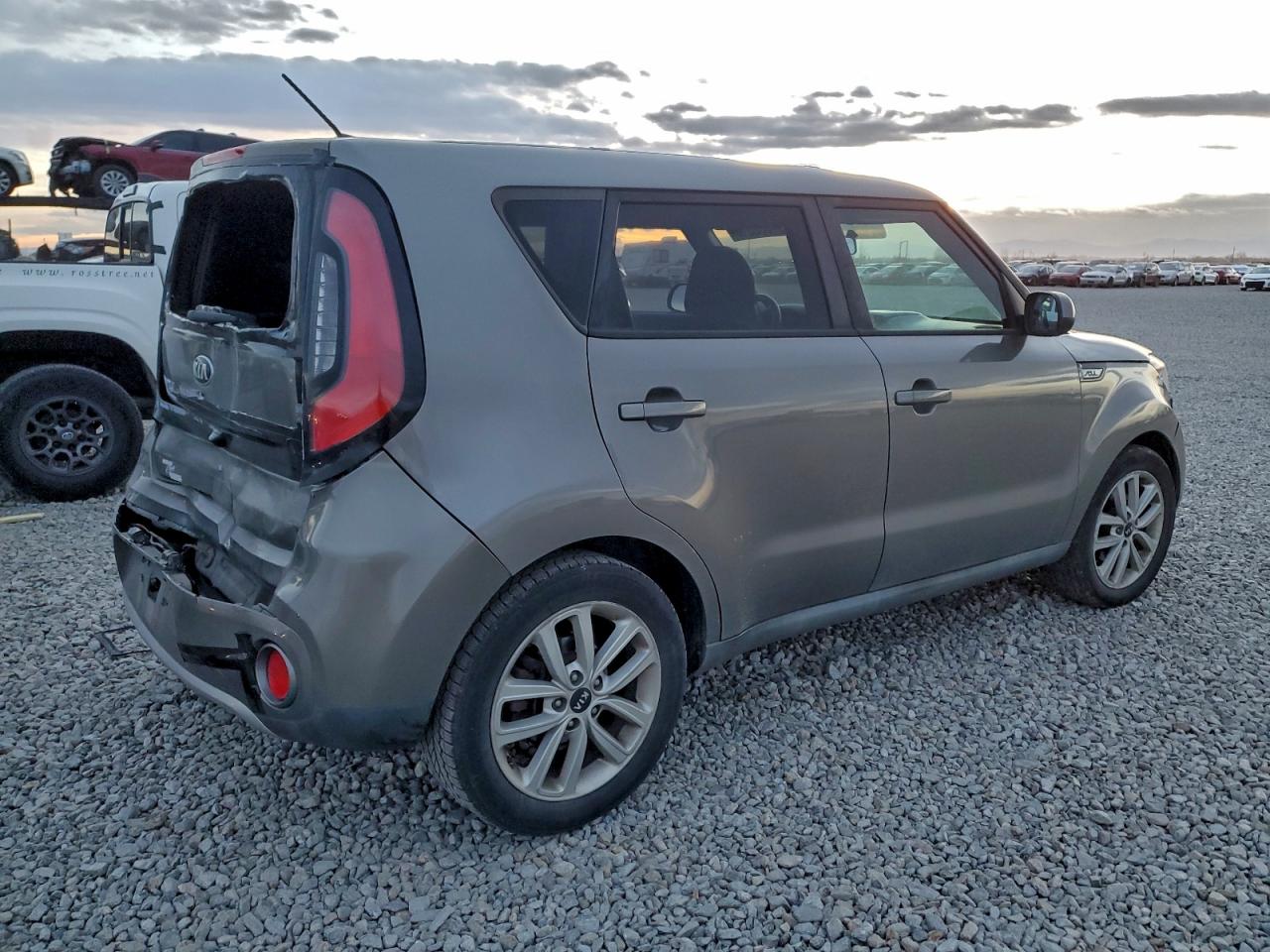 Kia Soul + Image 5