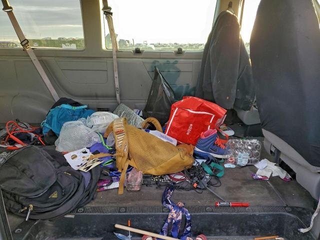 Ford Econoline E350 Super Duty Wagon Image 9