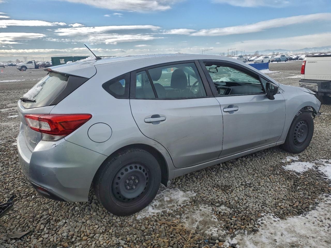 Subaru Impreza Image 8