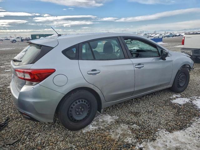 Subaru Impreza Image 8