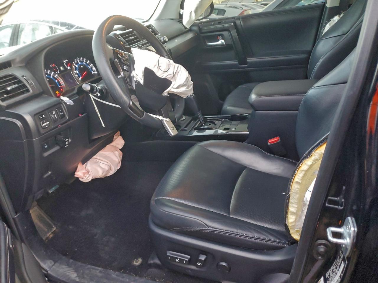 Toyota 4Runner Sr5/sr5 Premium Image 3