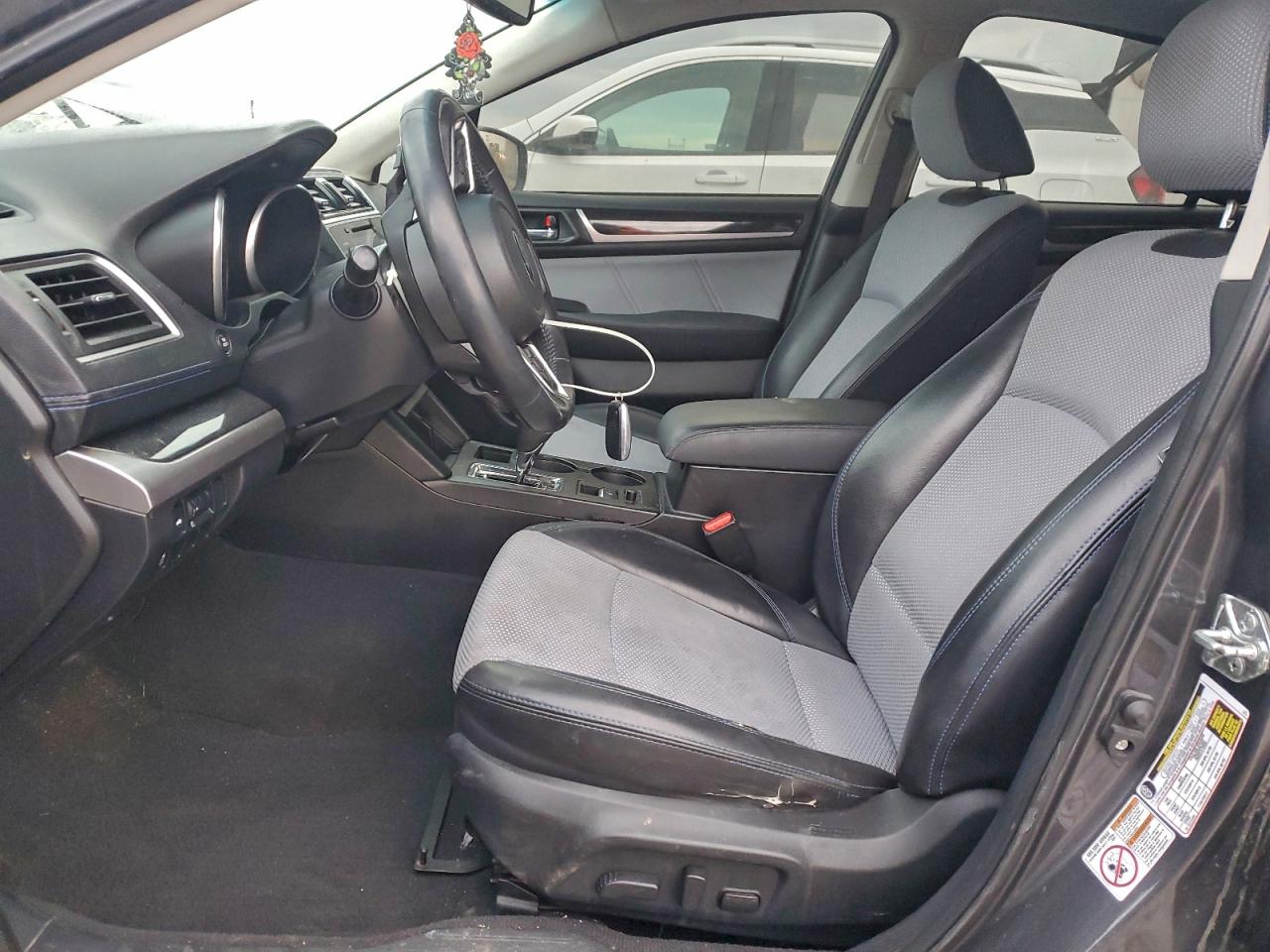 Subaru Legacy Sport Image 7