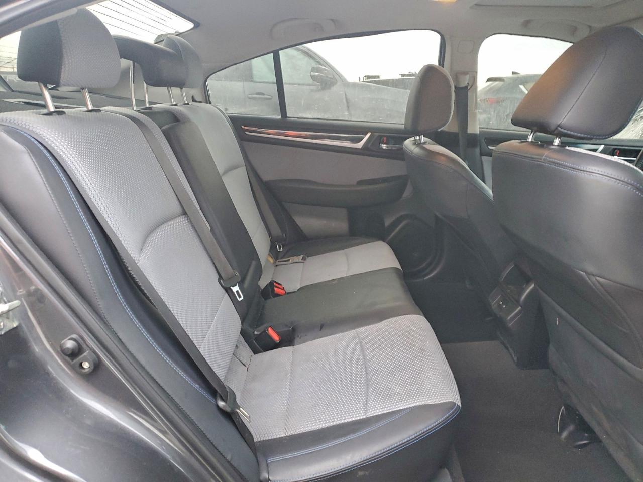 Subaru Legacy Sport Image 12