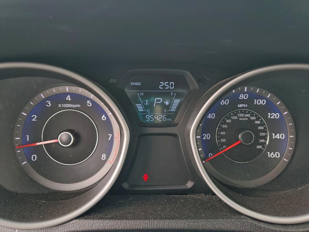 Hyundai ELANTRA Se Image 9