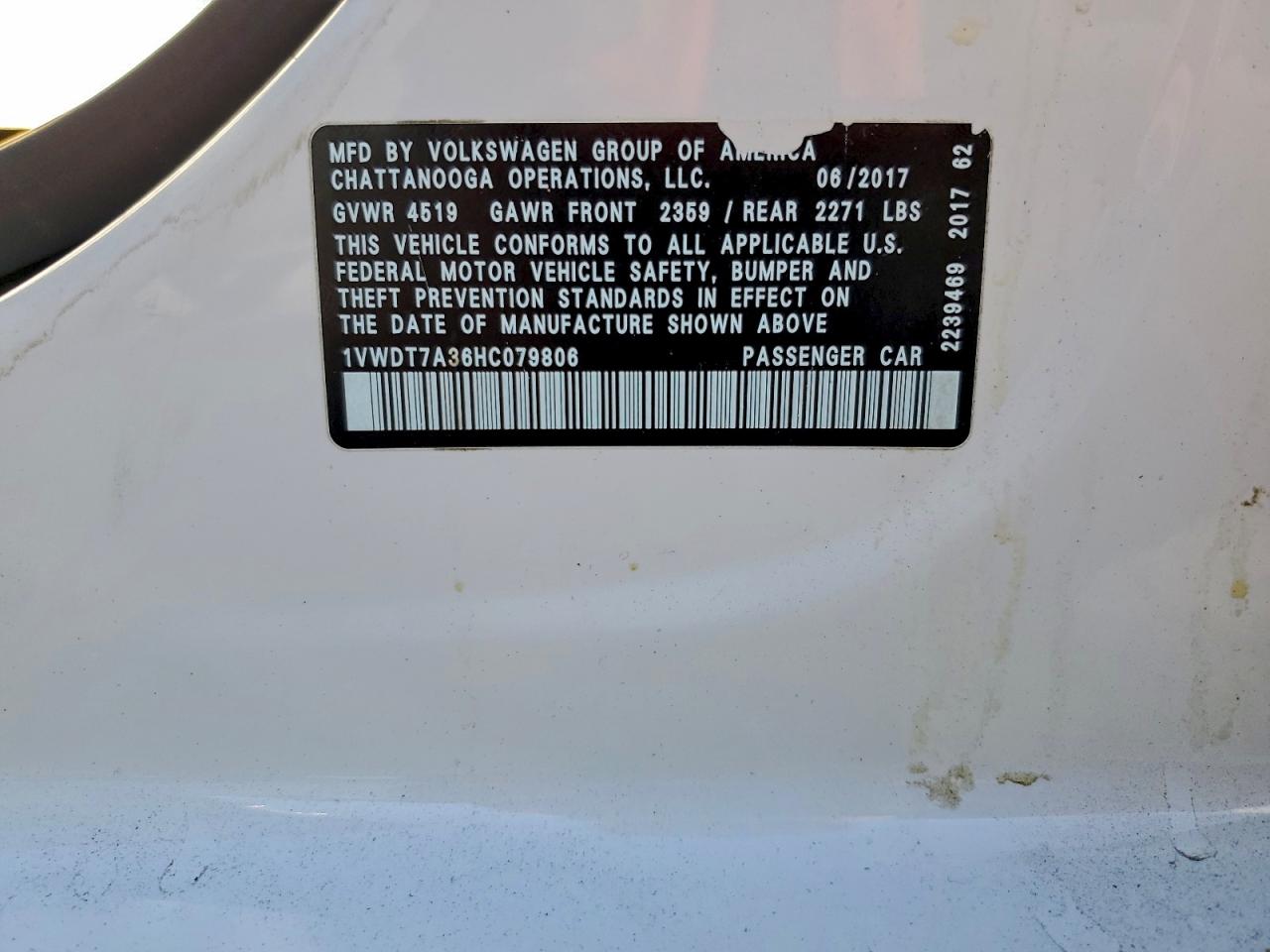 Volkswagen Passat R-line Image 13