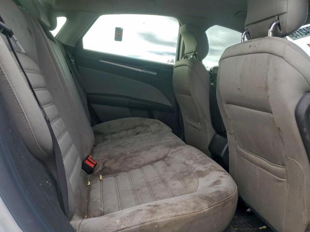 Ford Fusion S Image 9