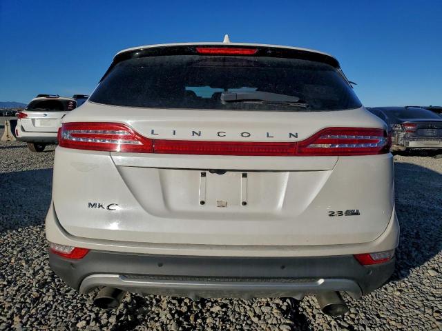 Lincoln MKZ Image 2