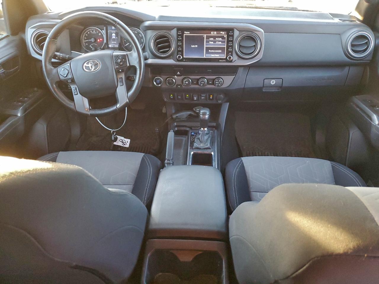 Toyota Tacoma Double Cab Image 11