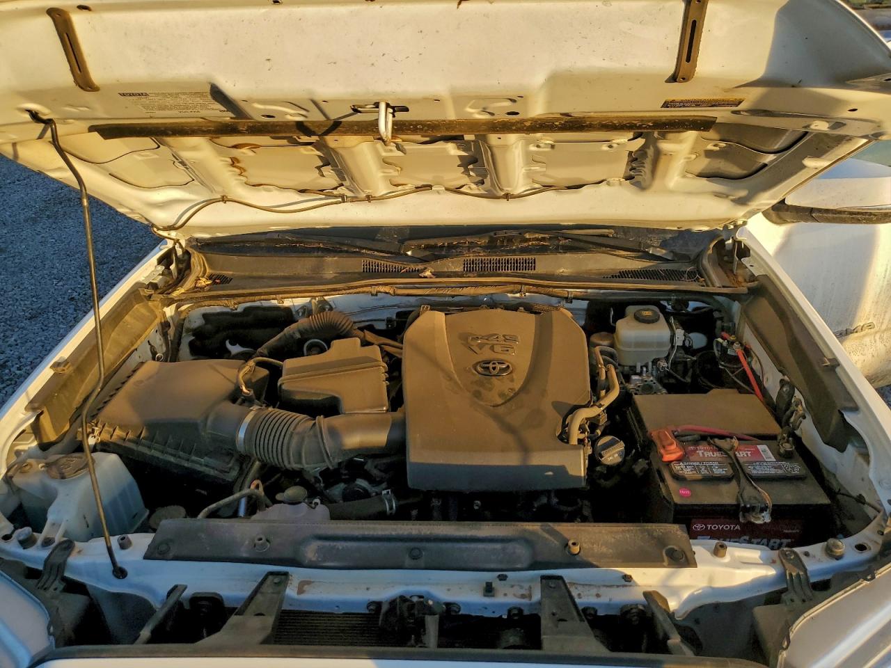 Toyota Tacoma Double Cab Image 7