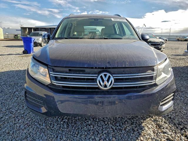 Volkswagen Tiguan S Image 3