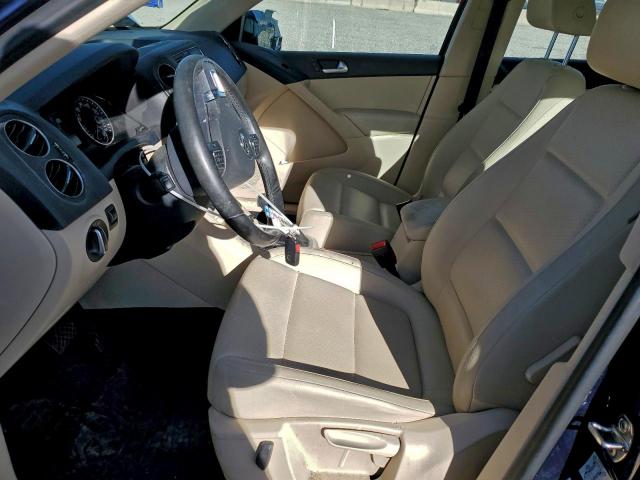 Volkswagen Tiguan S Image 9