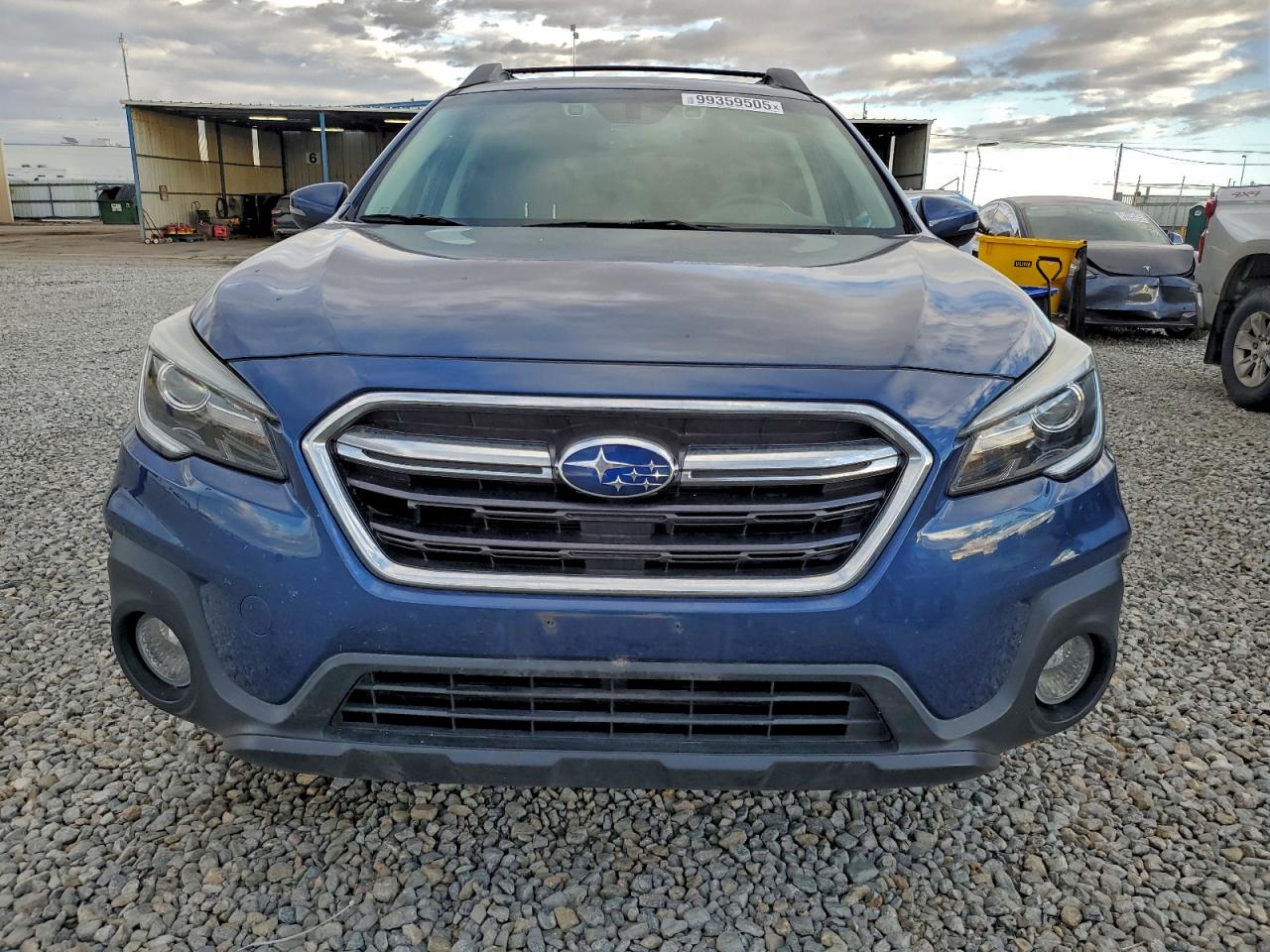 Subaru Outback 2.5i Limited Image 5