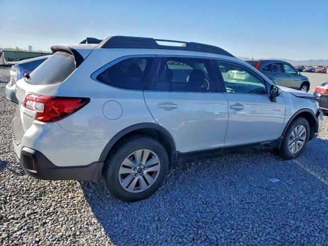 Subaru Outback 2.5i Premium Image 13