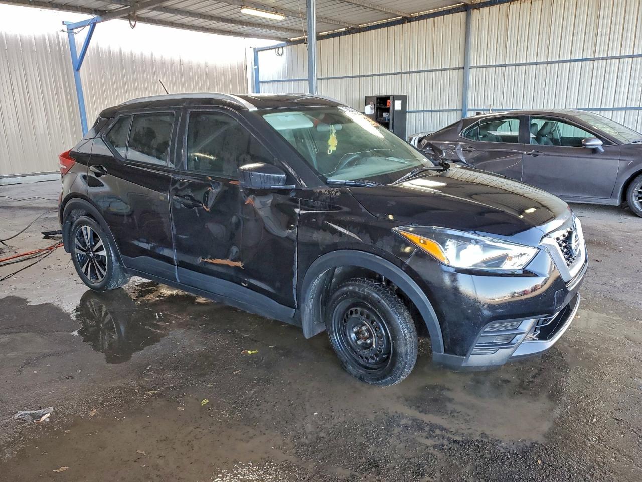 Nissan Kicks S Image 3