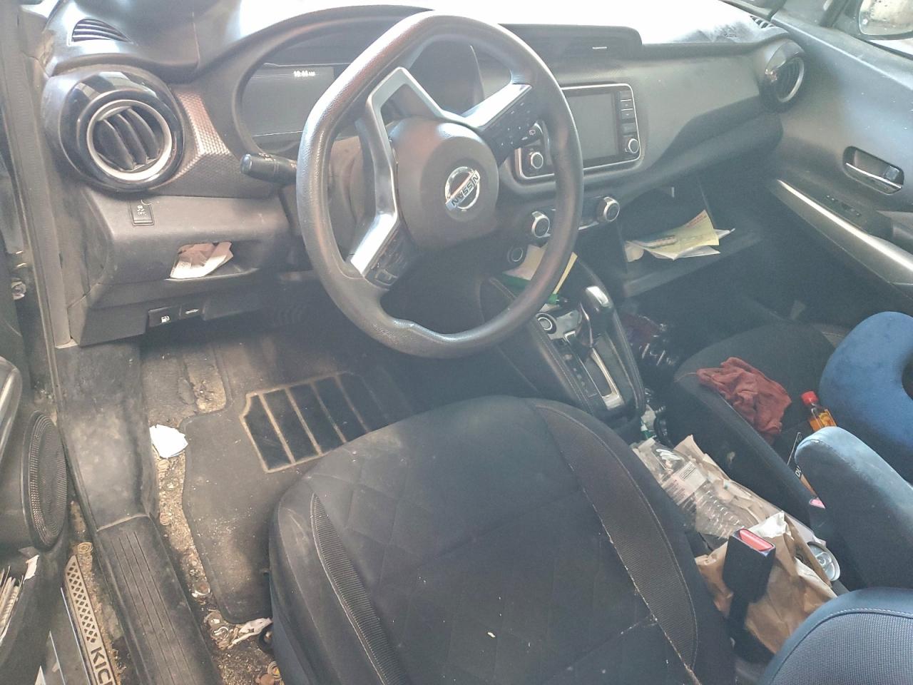 Nissan Kicks S Image 11