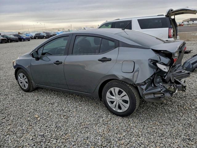 Nissan Versa S Image 2