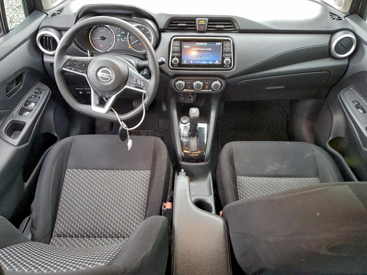 Nissan Versa S Image 13