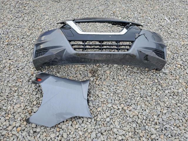 Nissan Versa S Image 9