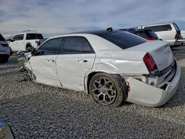 Chrysler 300 S Image 2