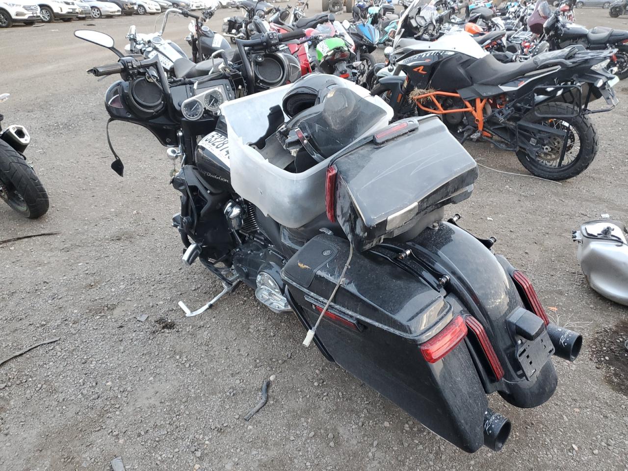 Harley-Davidson Fl Cvo Street Glide Image 3