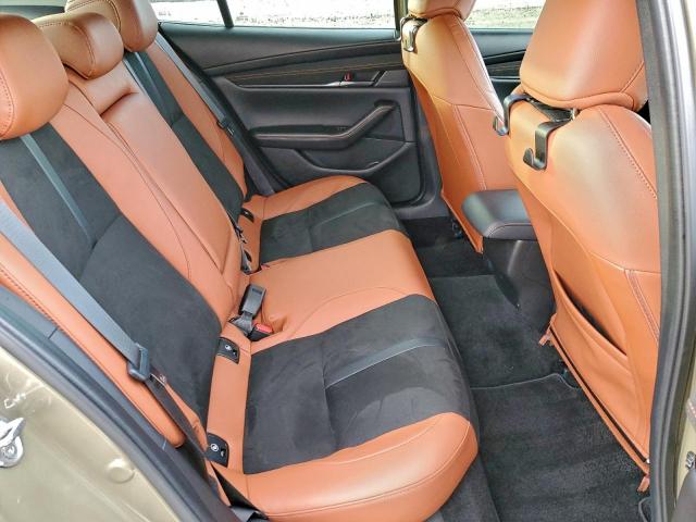 Mazda 3 Carbon T Carbon Turbo Image 7