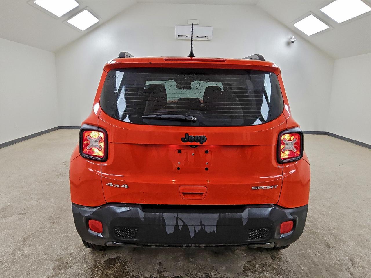 Jeep Renegade Sport Image 8