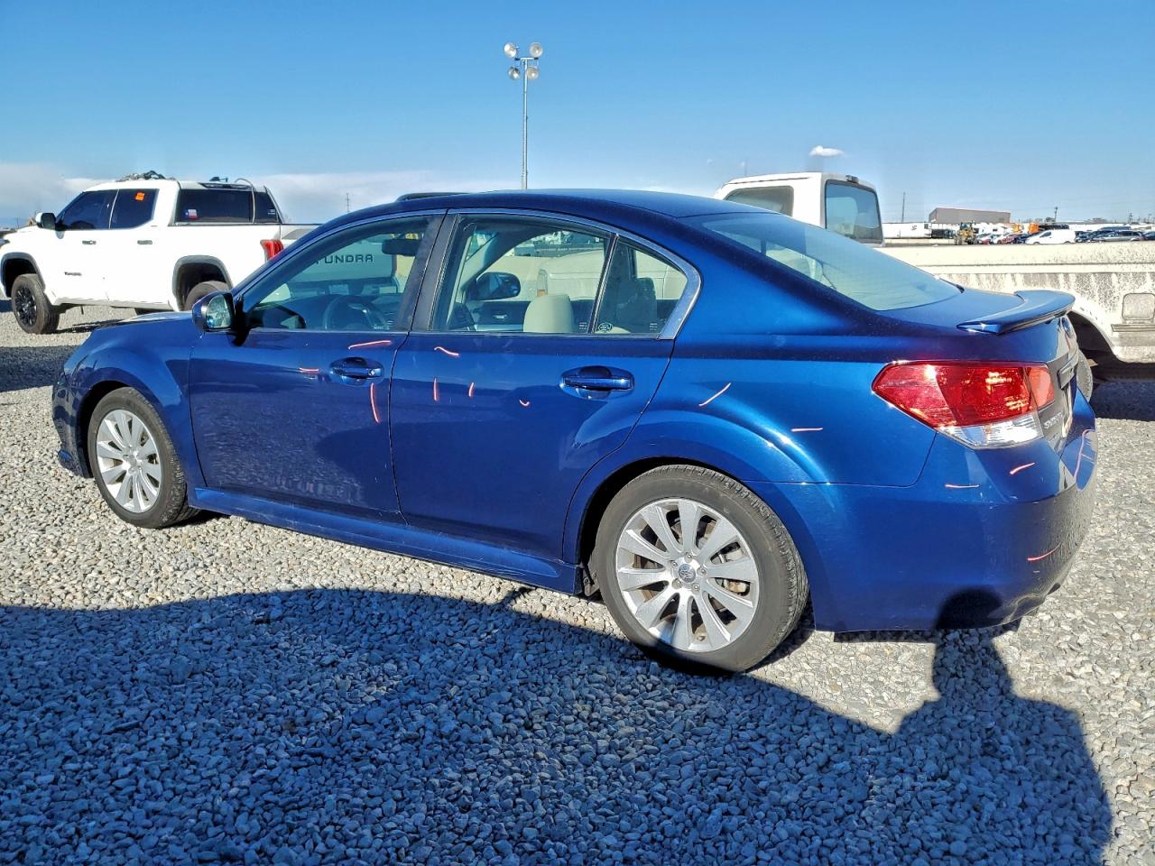 Subaru Legacy 3.6r Premium Image 2