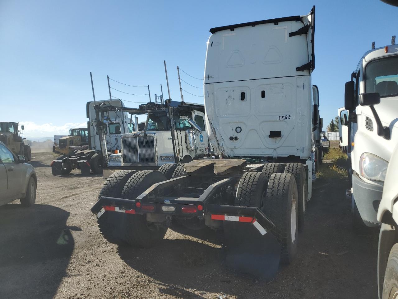 Freightliner Cascadia 1 Image 2