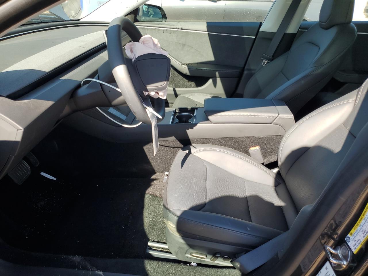 Tesla Model 3 Image 10