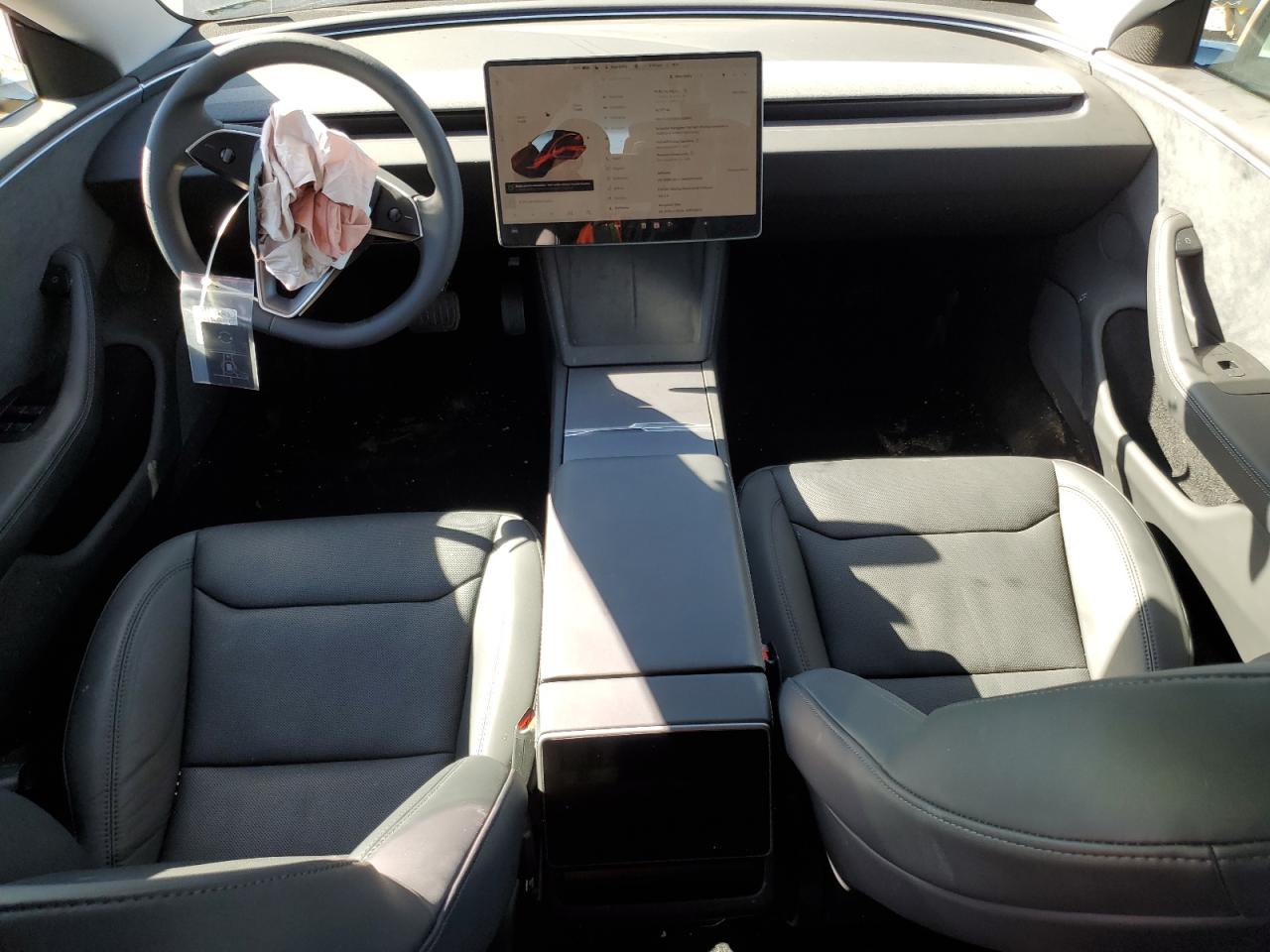 Tesla Model 3 Image 4