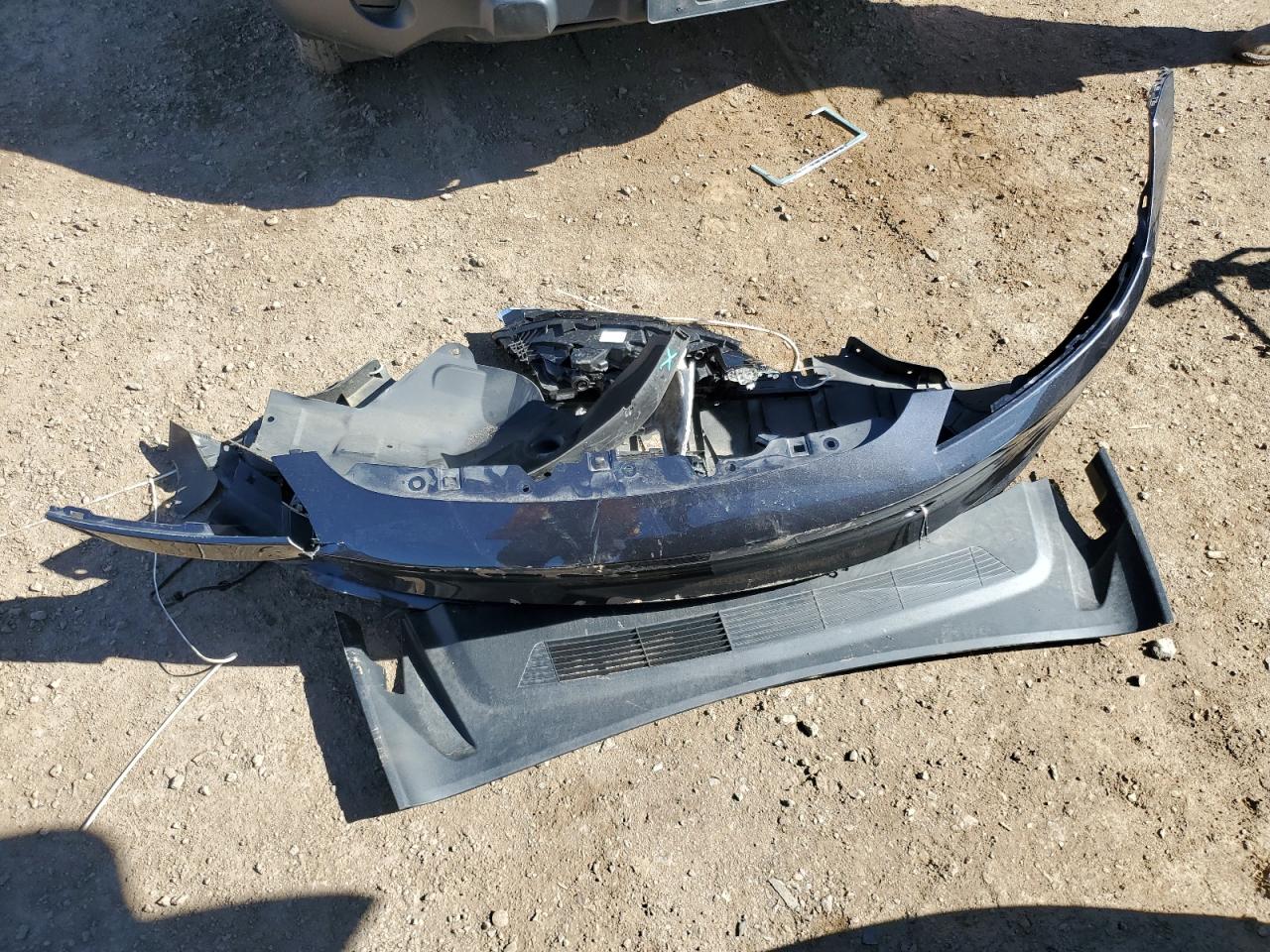 Tesla Model 3 Image 12