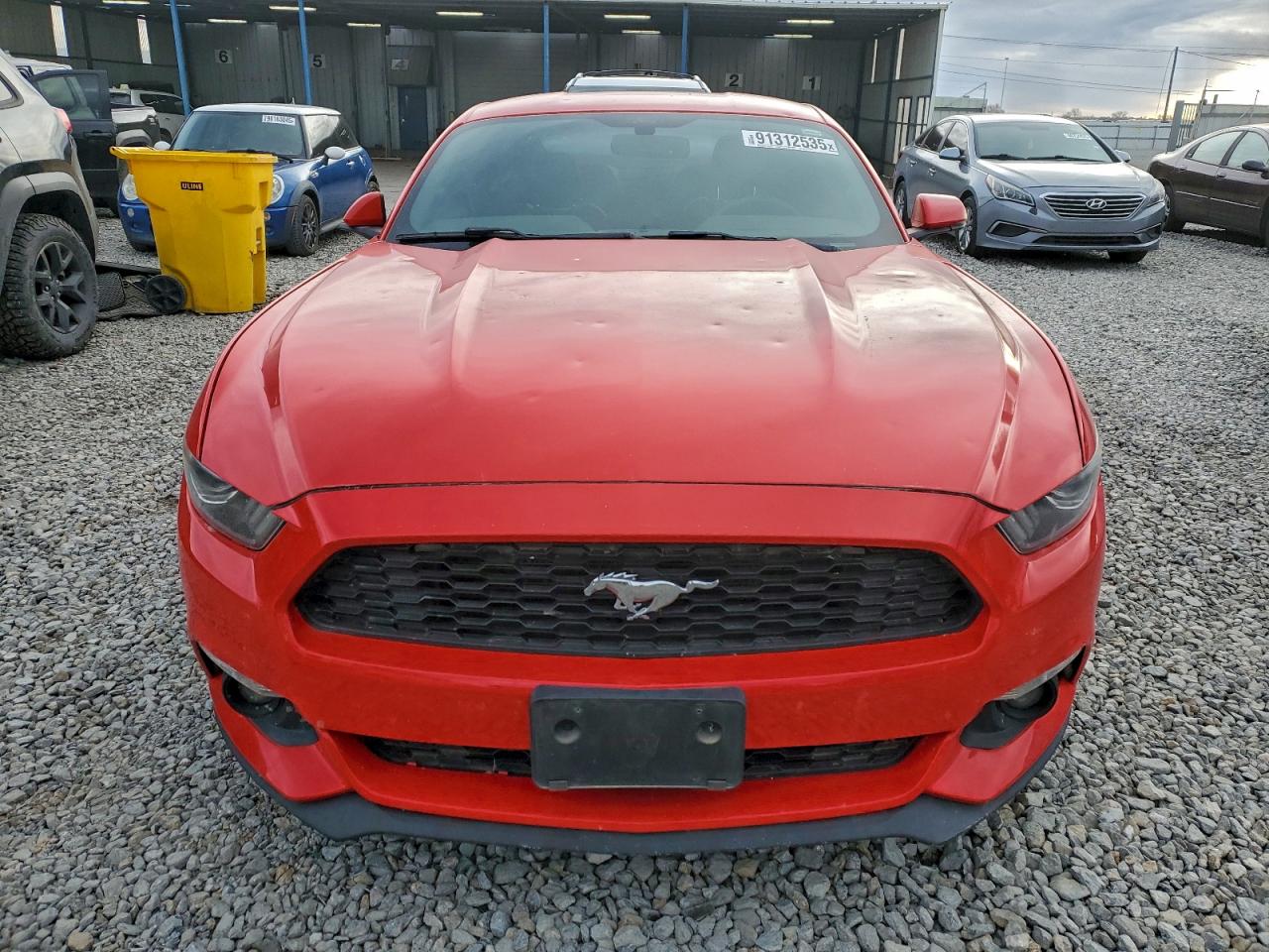 Ford Mustang Image 8