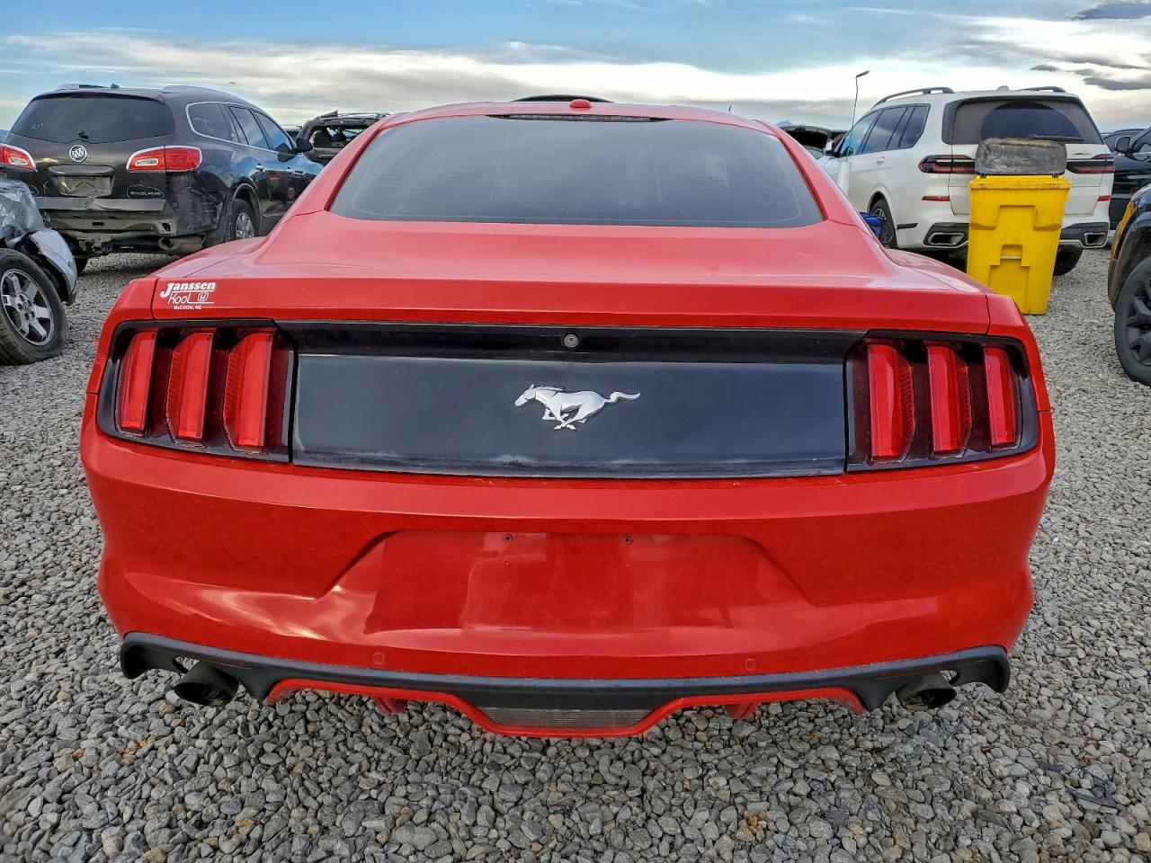 Ford Mustang Image 3