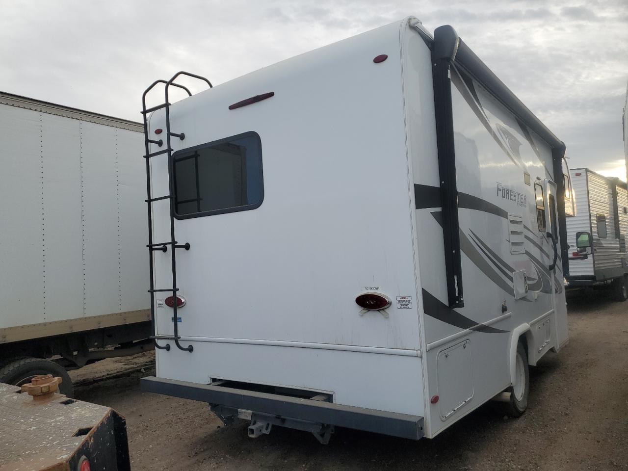 Frrv 22 E450 Super Duty Cutaway Van Image 7