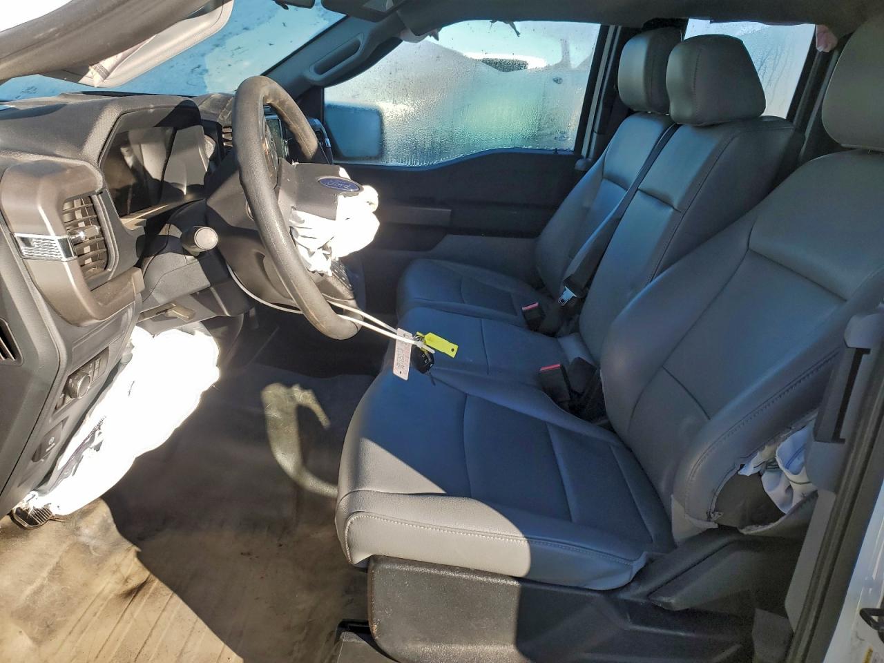 Ford F-150 Xl Image 6