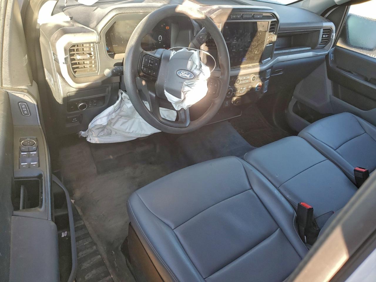 Ford F-150 Xl Image 8