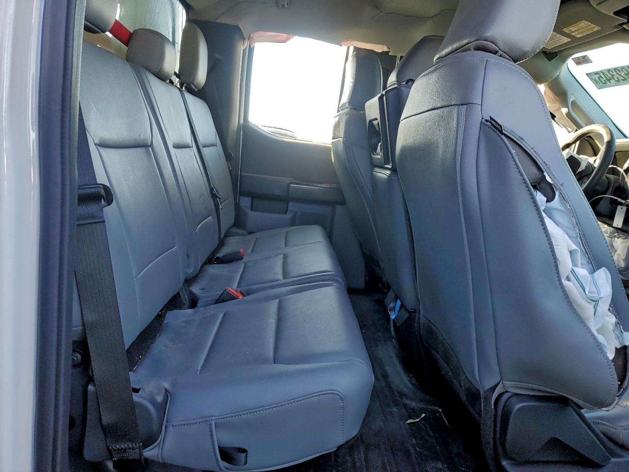 Ford F-150 Xl Image 12