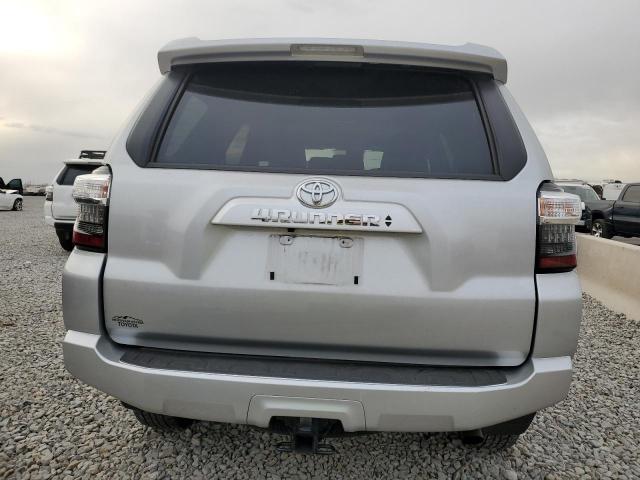 Toyota 4Runner Se Image 6