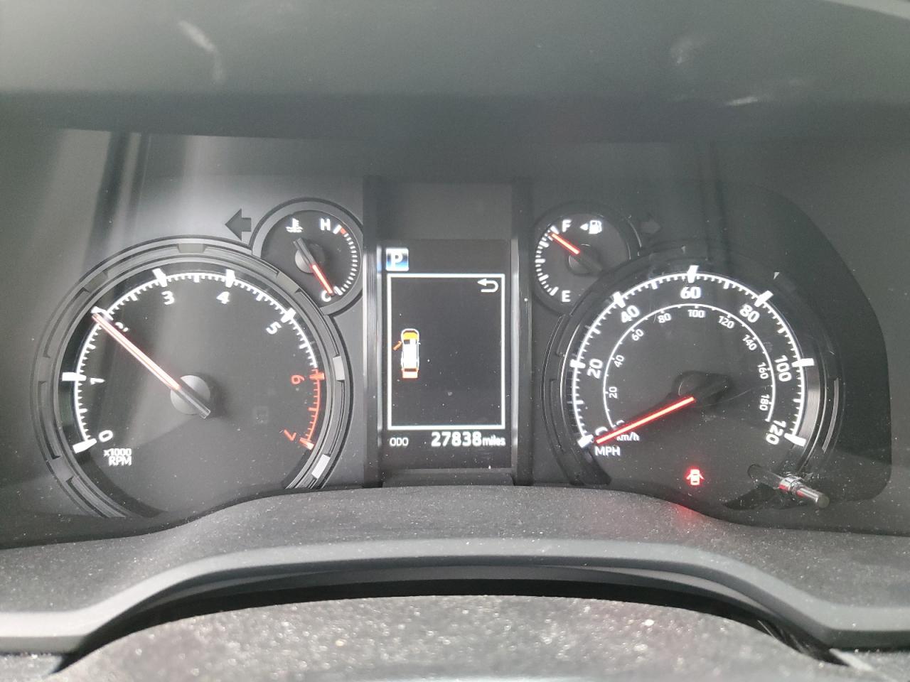 Toyota 4Runner Se Image 8