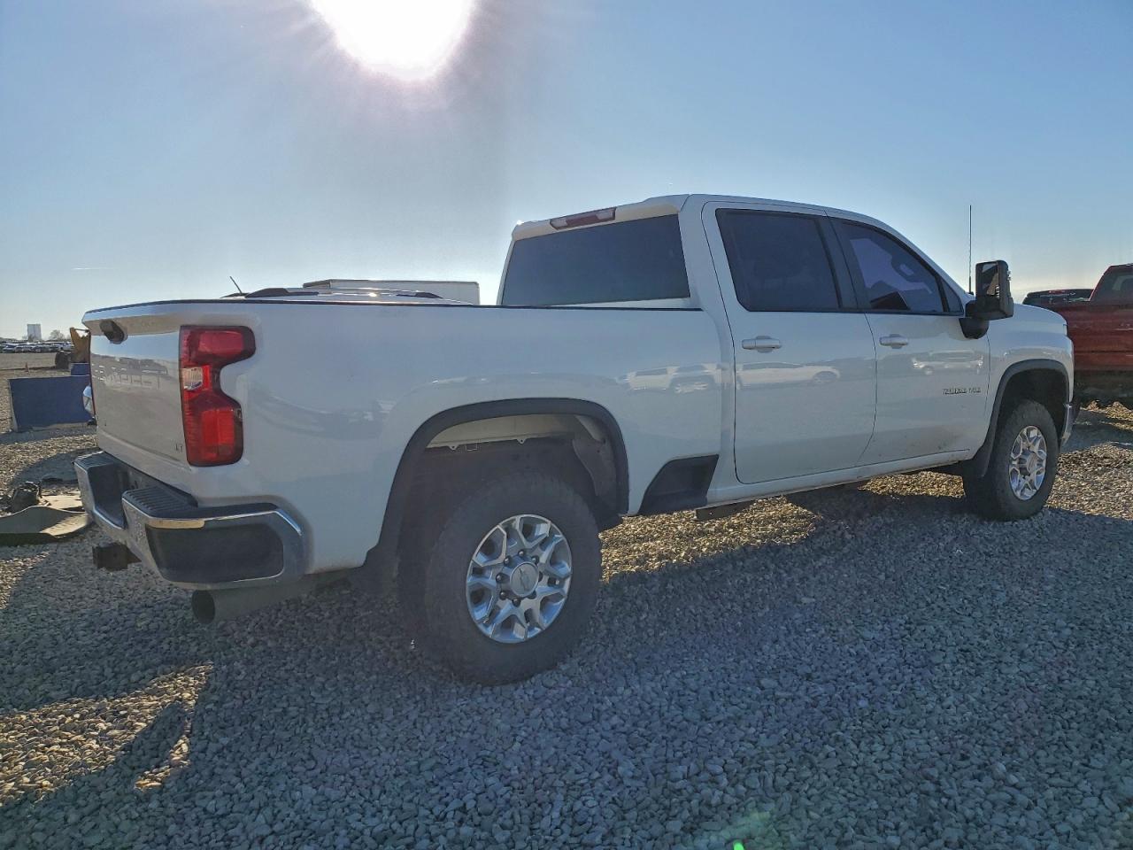 Chevrolet Silverado K2500 Heavy Duty Lt Image 3