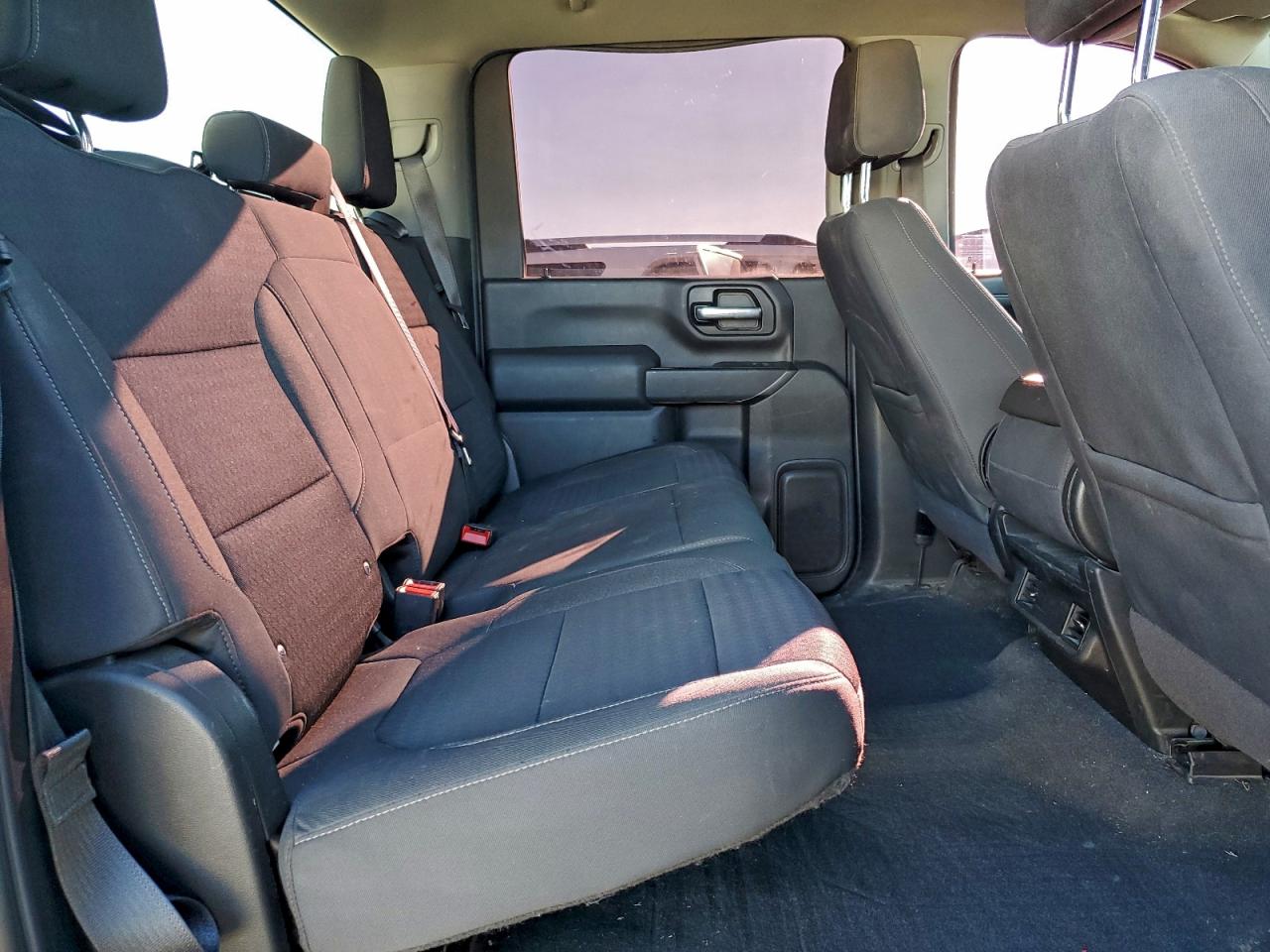 Chevrolet Silverado K2500 Heavy Duty Lt Image 12