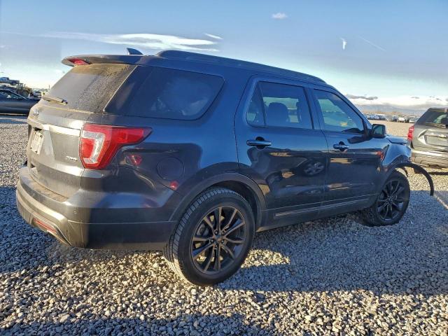 Ford Explorer Xlt Image 4