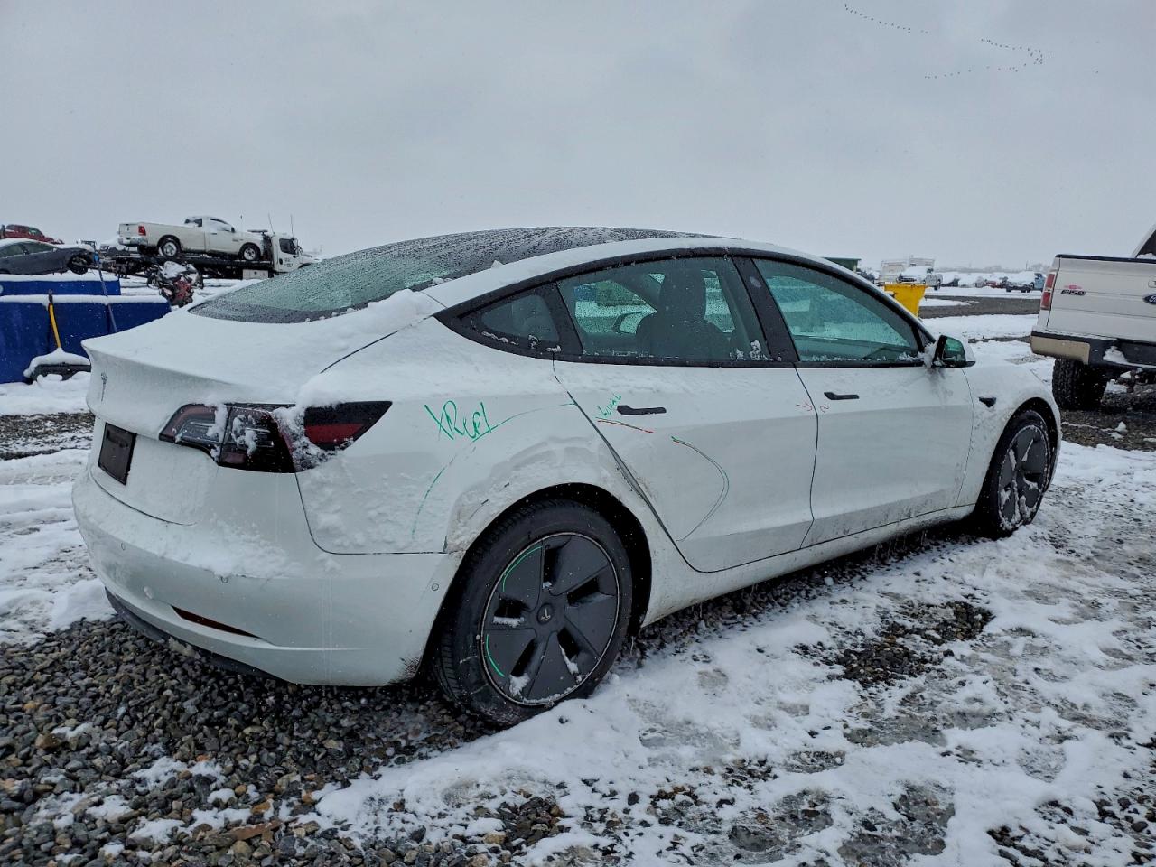Tesla Model 3 Image 5