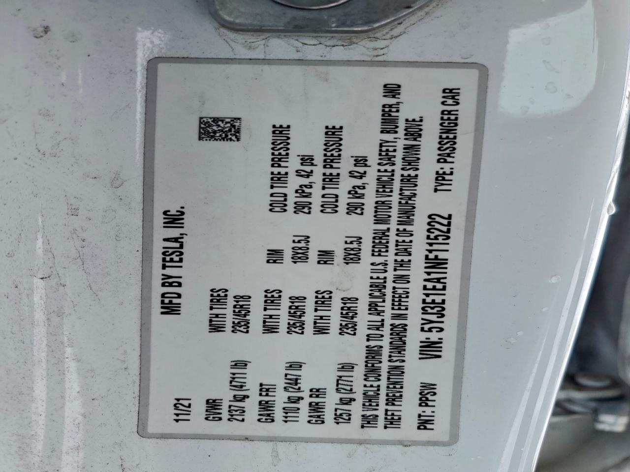 Tesla Model 3 Image 12