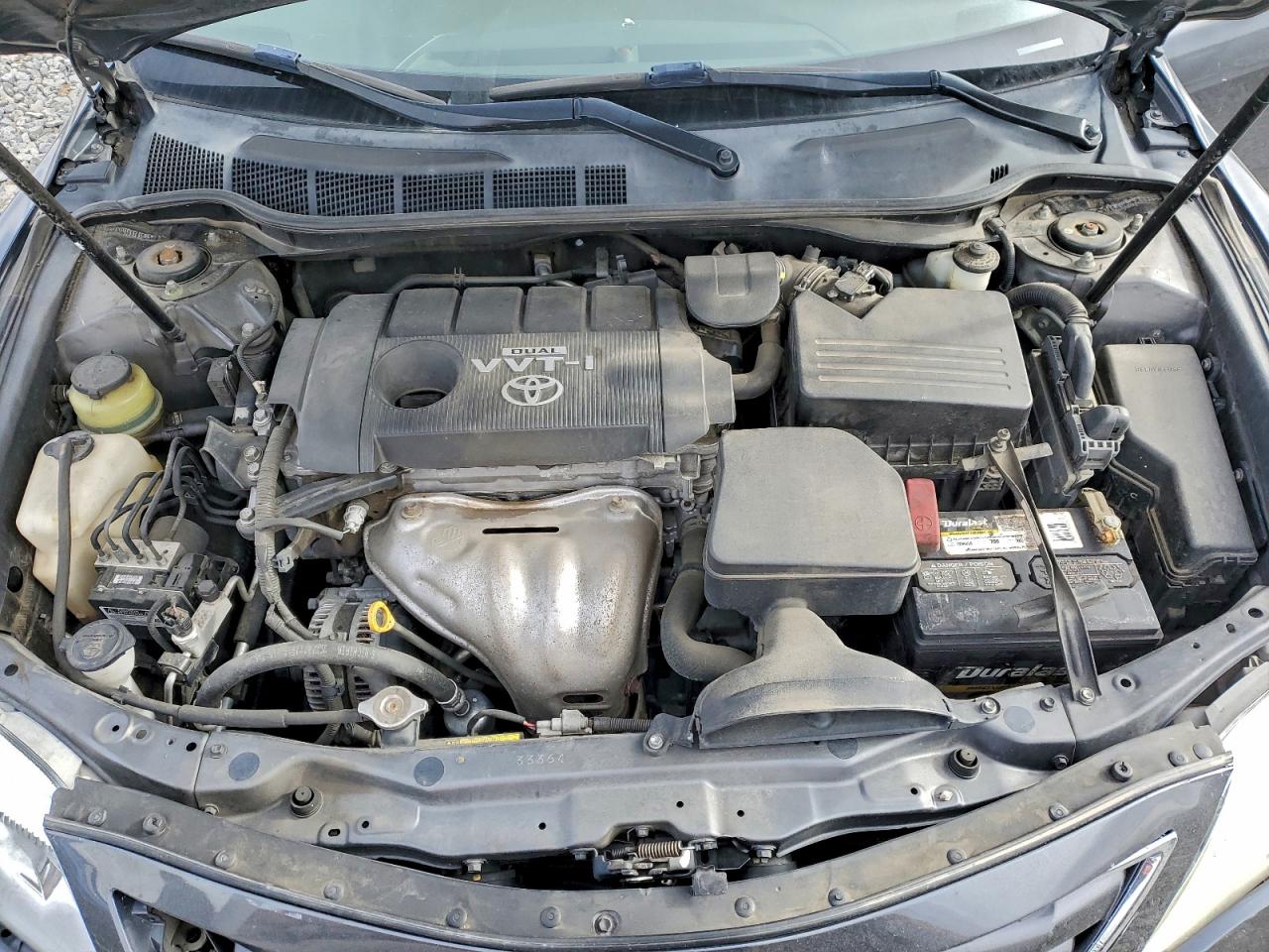 Toyota Camry Base Image 6