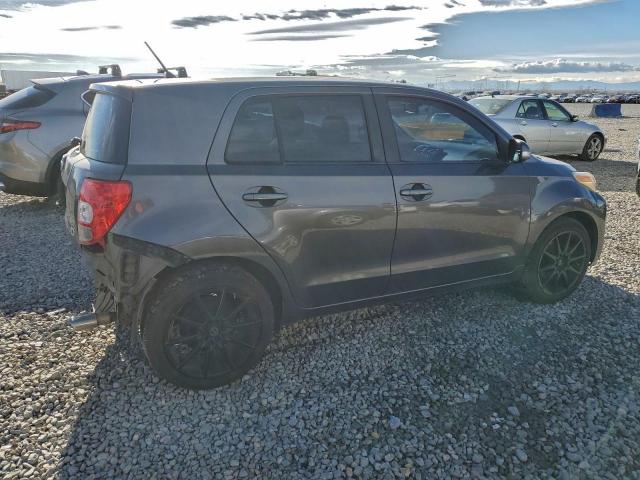 Toyota Scion Image 6