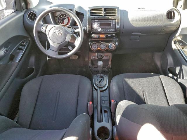 Toyota Scion Image 9