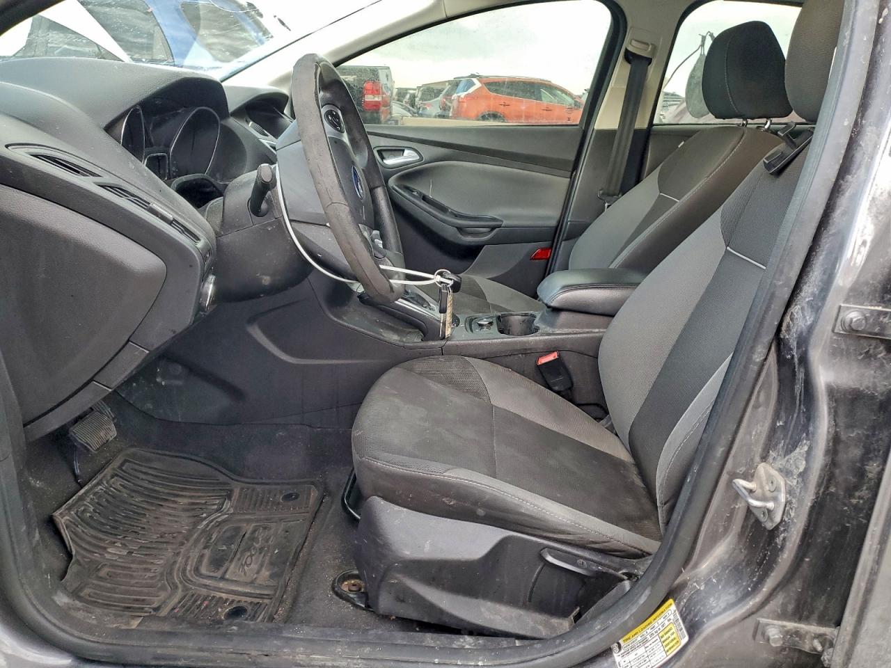 Ford Focus Se Image 4