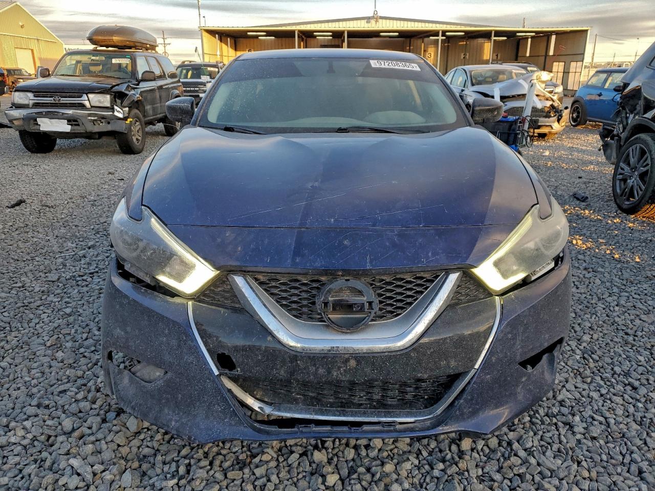 Nissan Maxima 3.5s Image 4