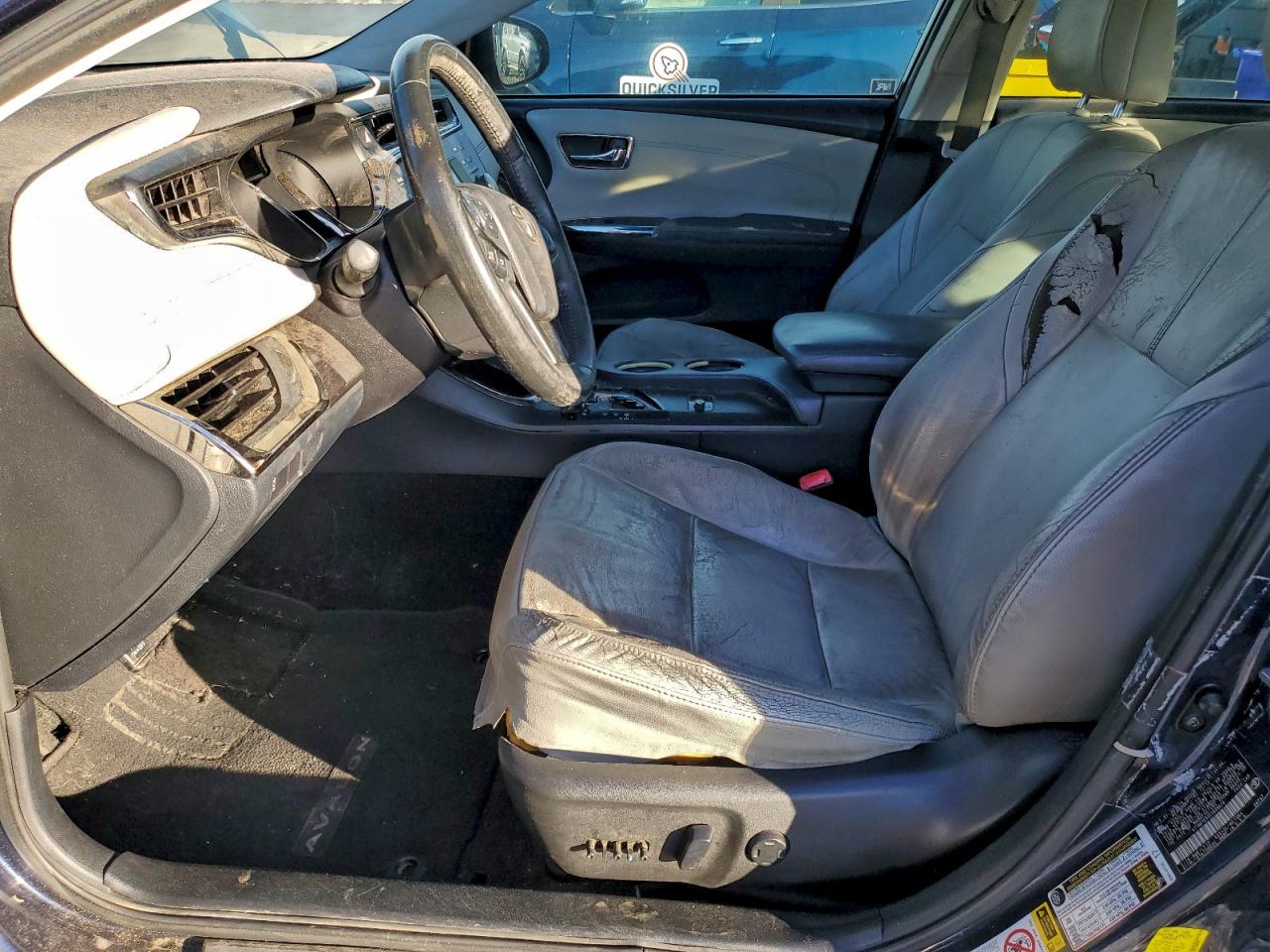 Toyota Avalon Base Image 2